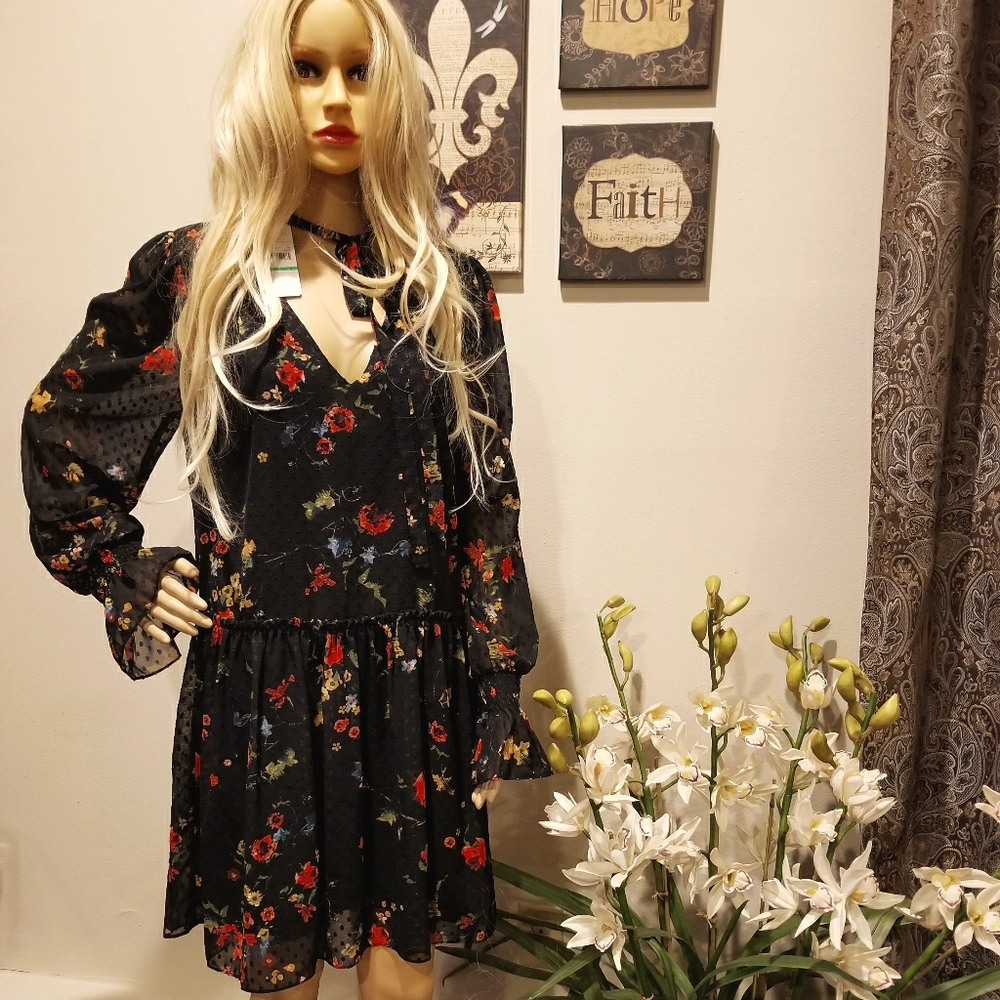 NWT Laundry❤ By Shelli Segal chic dress